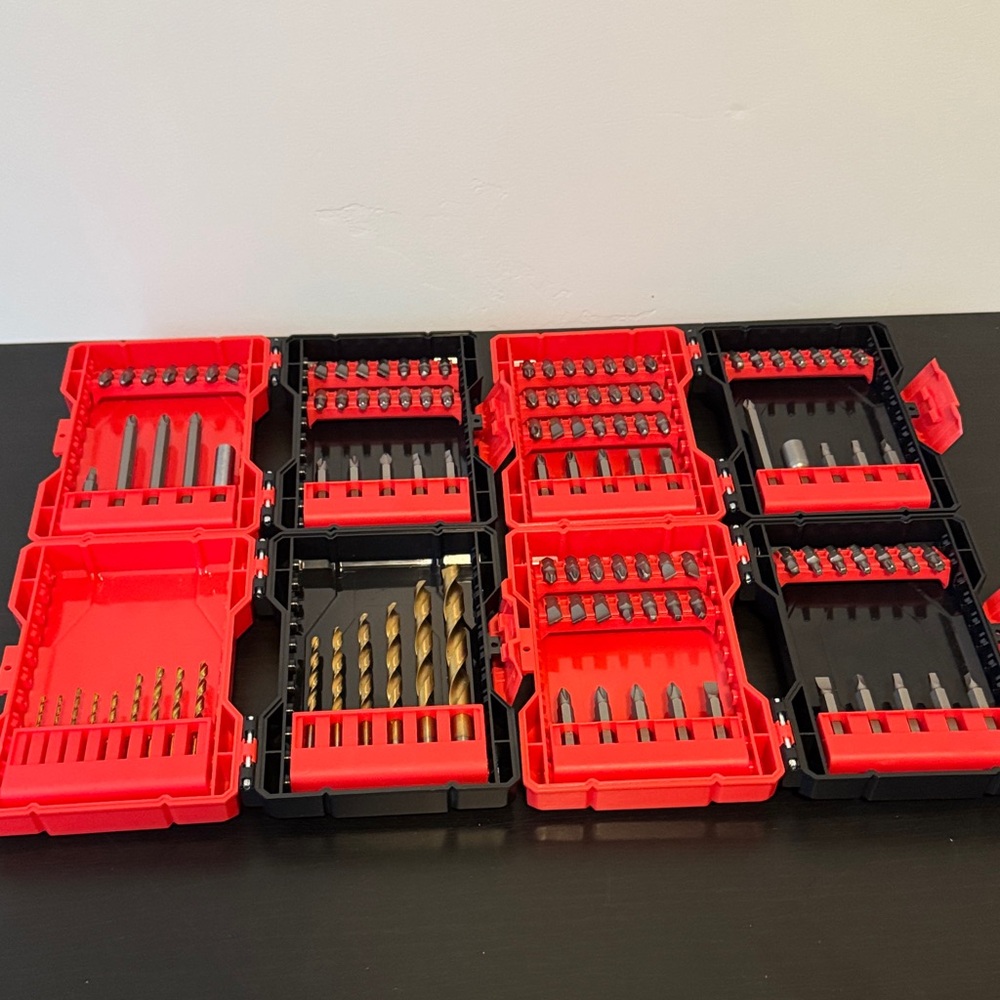 115pc Drill Bit Set. Includes drill bits, driver bits, nut driver, magnetic bit